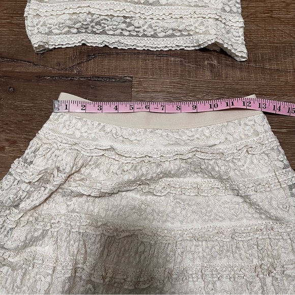 VINTAGE Max Studio Lacey Cream Blouse & Tiered Mini Skirt Set Size XS - Picture 8 of 14